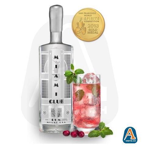 Miami Club Rum: Handmade Artisanal Rum 0.75 Liter 42% Vol.